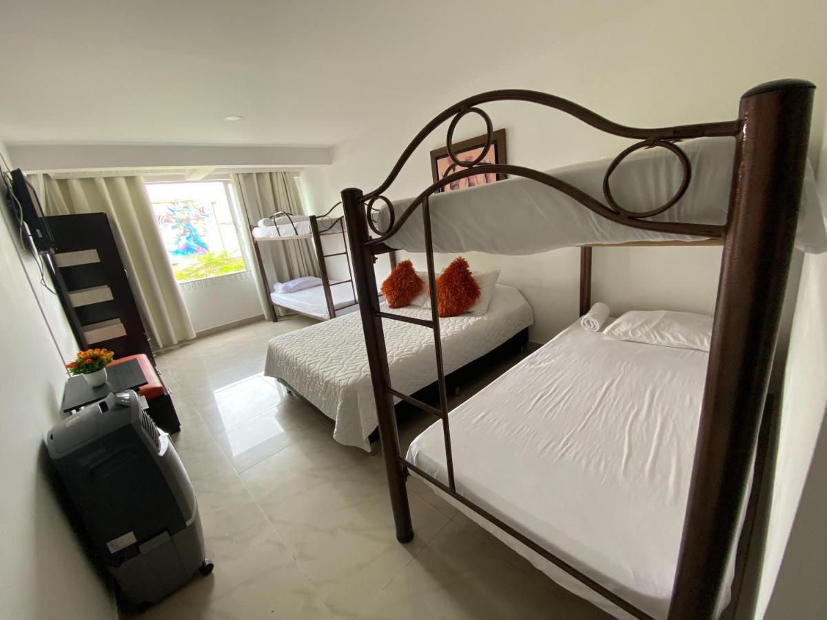 Hotel Lleras Premium #1 Медельїн Екстер'єр фото