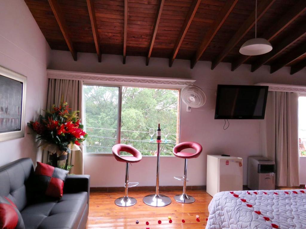 Hotel Lleras Premium #1 Медельїн Екстер'єр фото