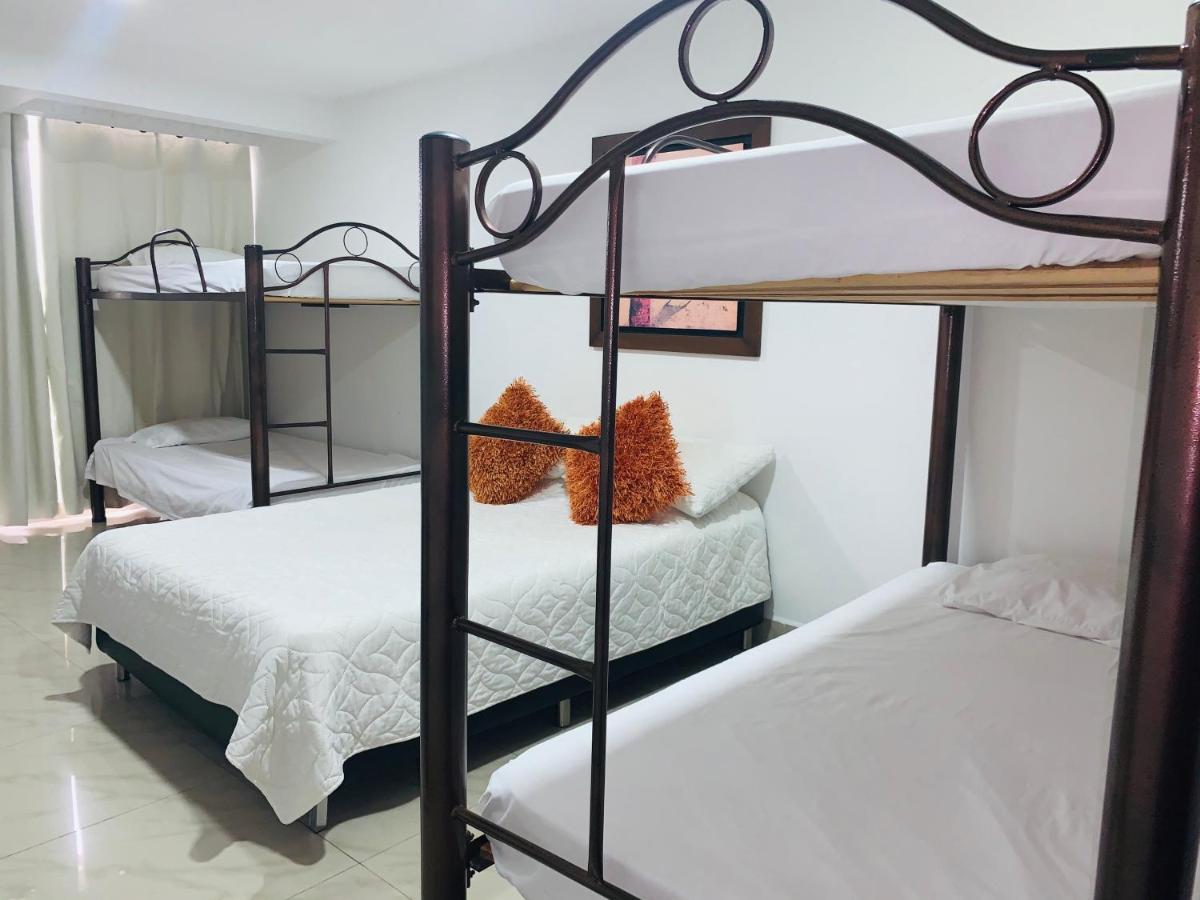 Hotel Lleras Premium #1 Медельїн Екстер'єр фото